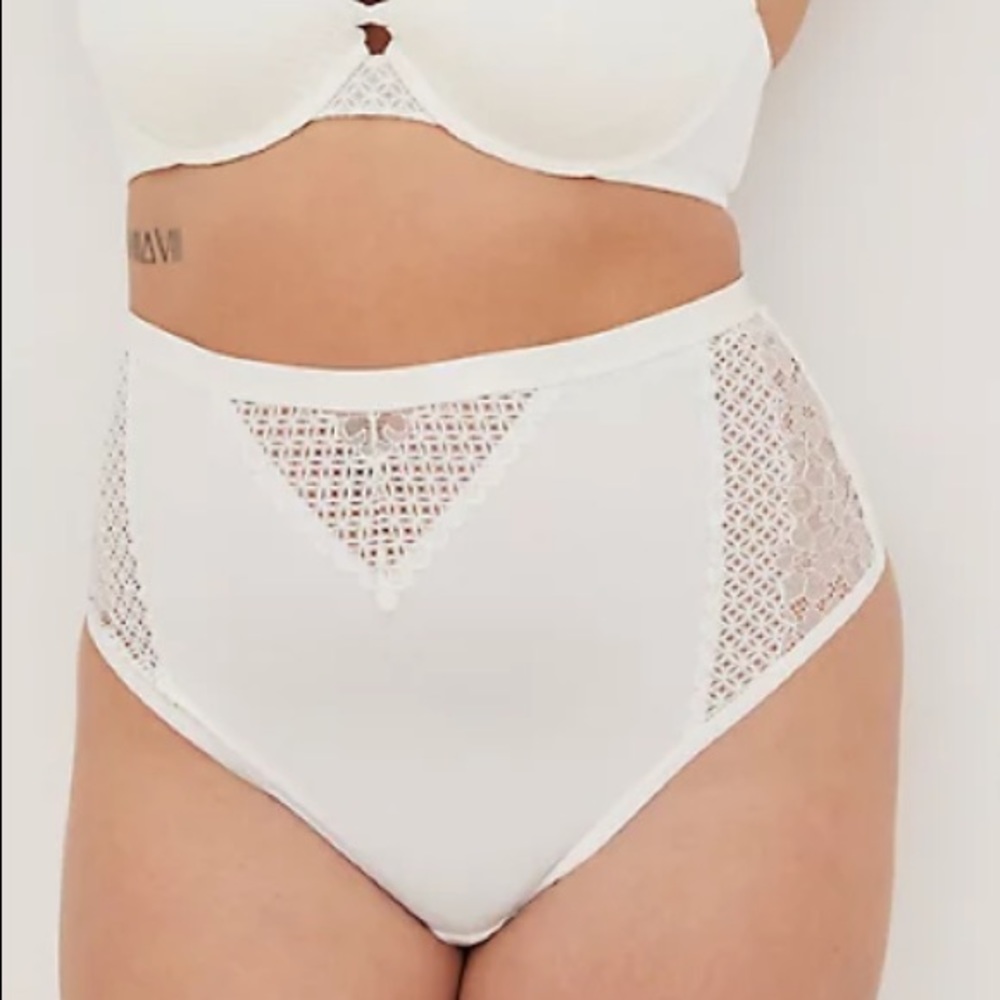 NEW torrid high waist/leg thong panties w/ lace - Picture 3 of 5